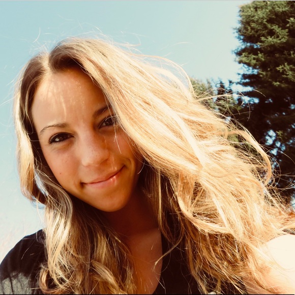 Meet your Posher, Jade - Picture 1 of 1